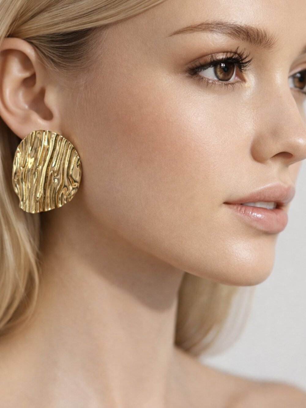 Gold Textured Round Curve Statement Earrings – Elegant Women’s Fashion Jewelry